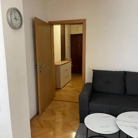 Apartment Bajna *
